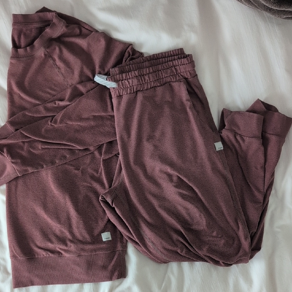 Women's Vuori Set